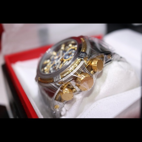 Invicta Reserve Bolt Zeus Automatic Chronograph - Picture 6 of 8